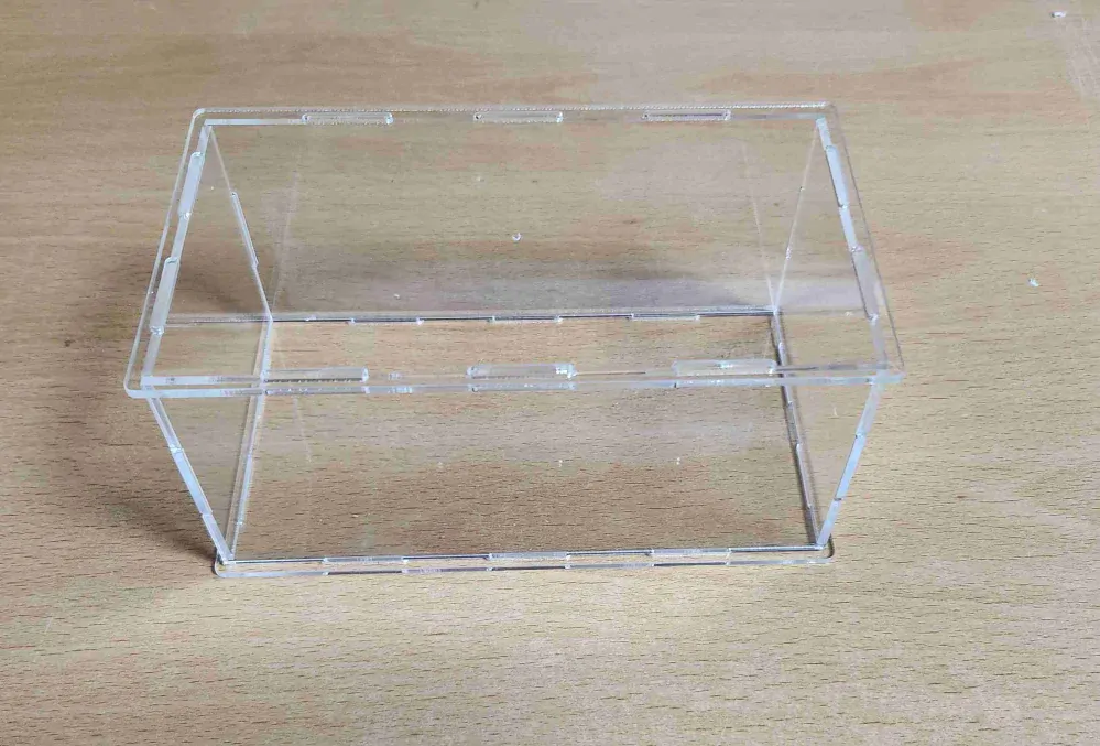 PlexiBox 02050 (150x80x70)