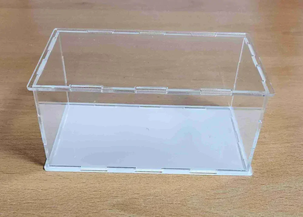 PlexiBox 02050 (150x80x70)